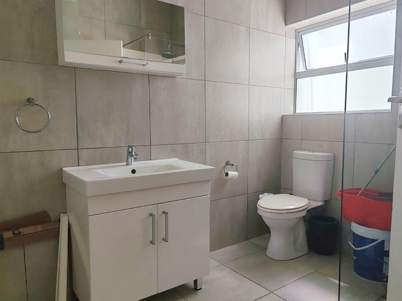 To Let 2 Bedroom Property for Rent in Claremont Western Cape